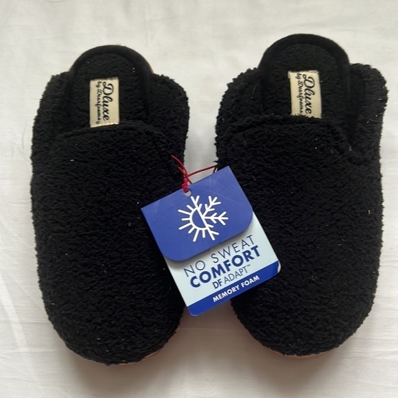 ⭐️dluxe by Dearfoams Women's Maci Slippers⭐️ - Picture 2 of 3
